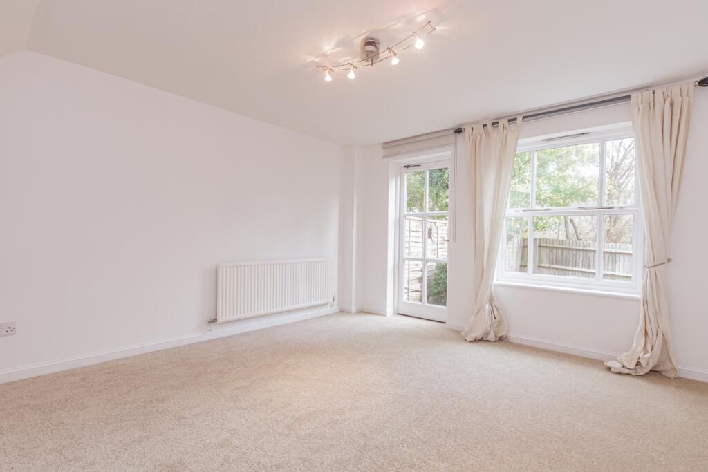 Main image of property: Prestwich Place, Oxford