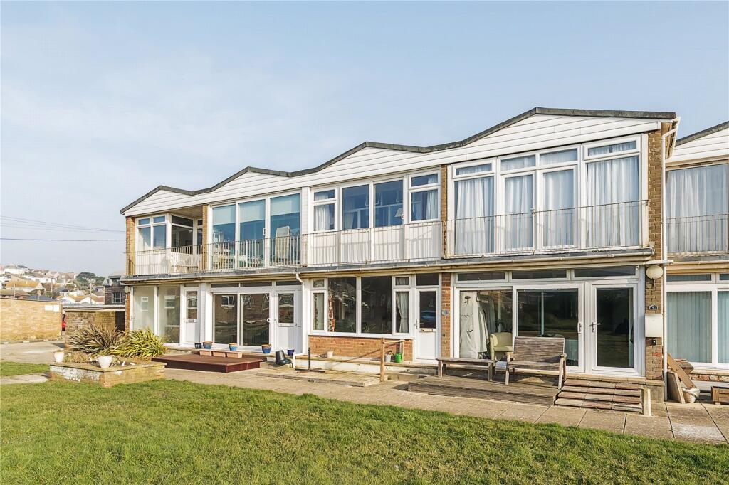 Studio studio on Heron Court, West Bay, Bridport, Dorset, DT6, £157,500