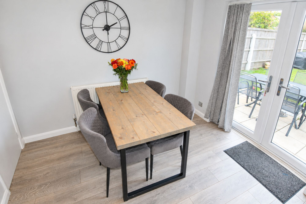 House in Guildford, Surrey - More
