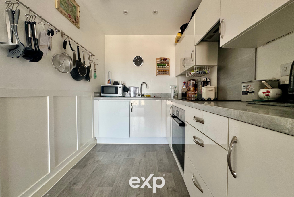 Apartment in Solihull, Cheswick Green - View 5
