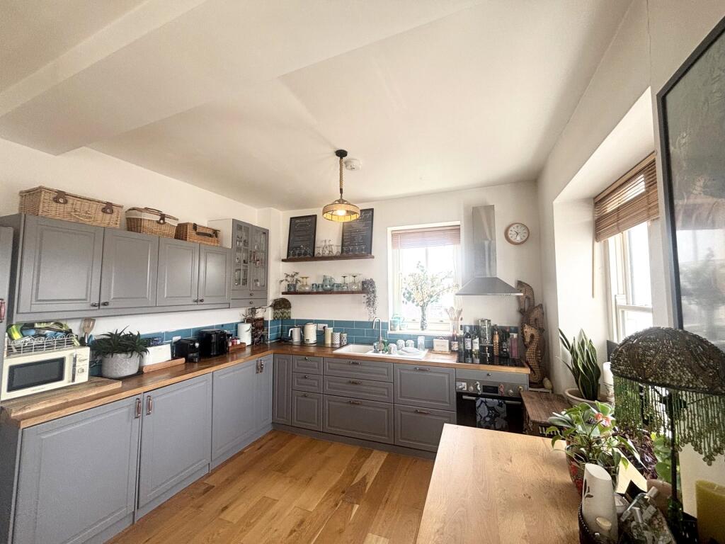 Apartment in Torquay - View 4
