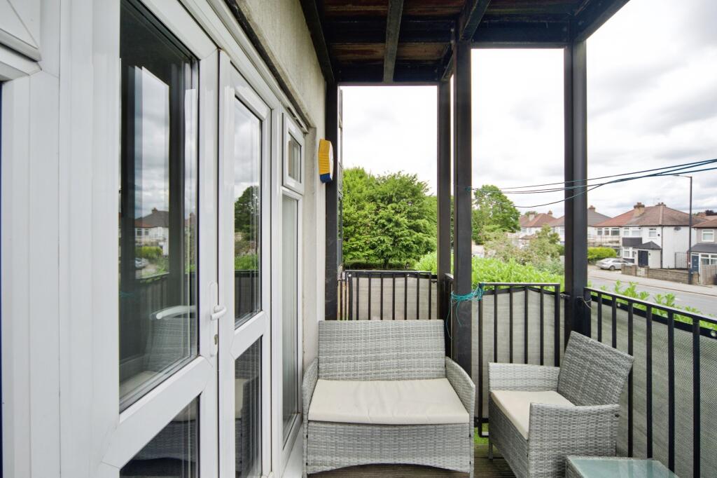 Apartment in Enfield - More