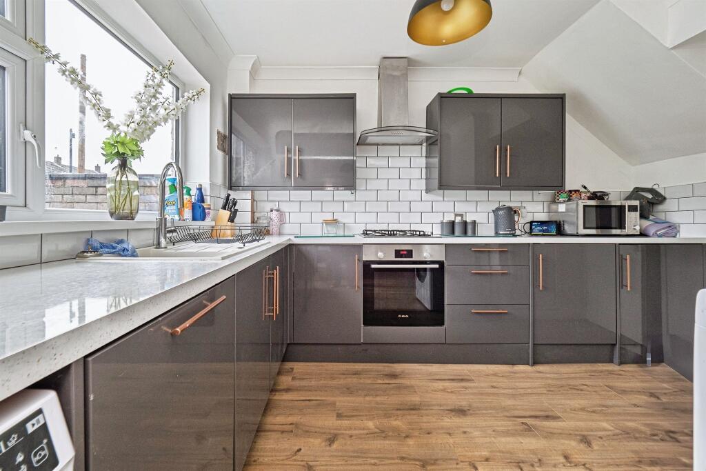 Main image of property: Newtondale, Hull