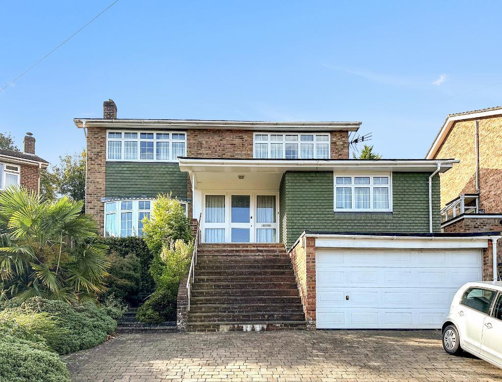 4-bed detached on 34 Court Farm Road, £825,000