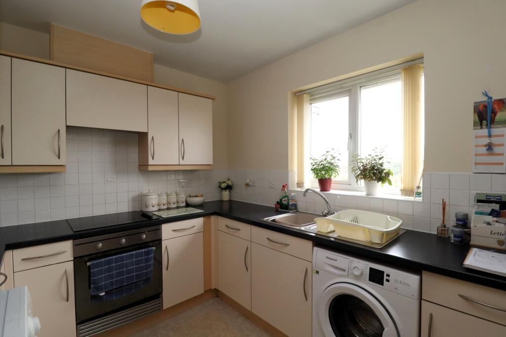 Apartment in Warrington, Westy, Latchford - More