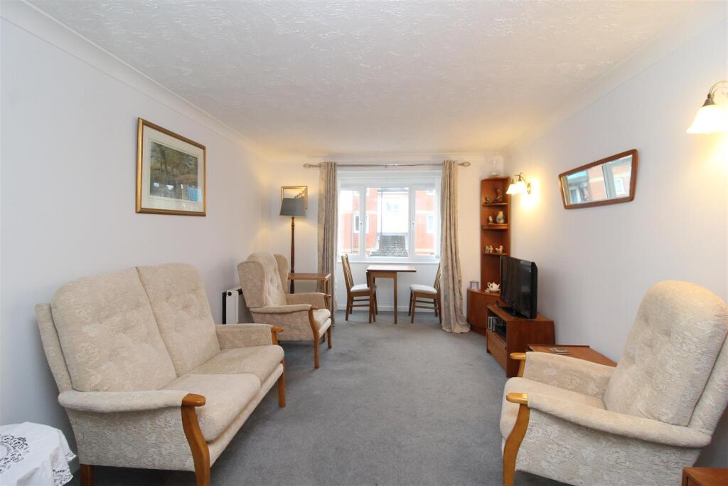 Parkside Court, Kings Road, Herne Bay photo 2
