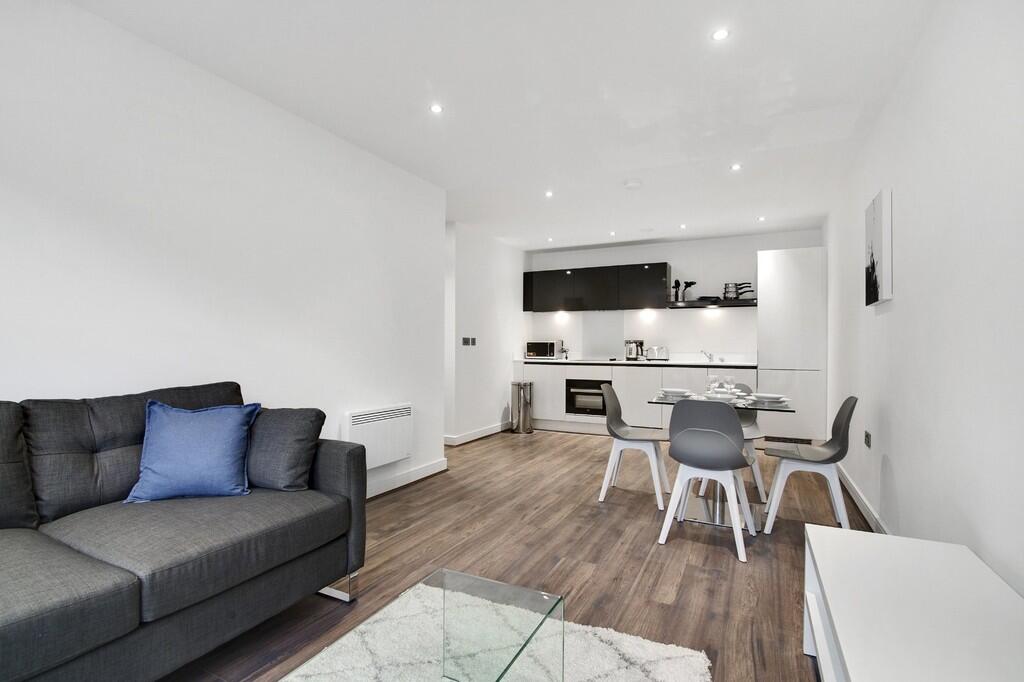 Apartment in Birmingham, Jewellery Quarter - View 2