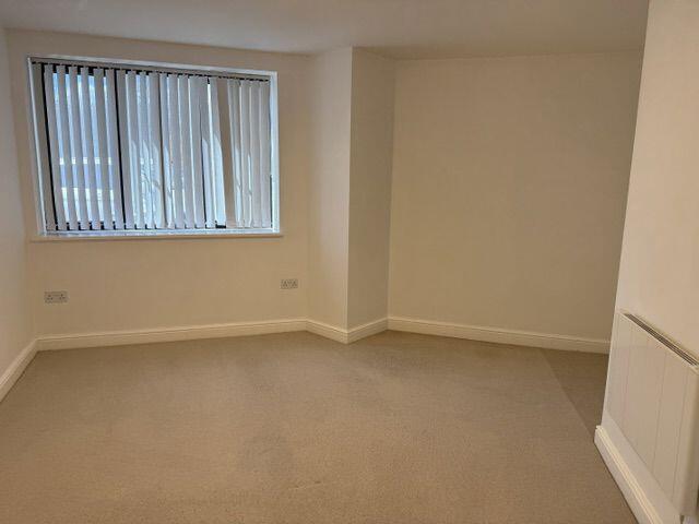 Apartment in Lye Green, Old Town, Chesham - View 4