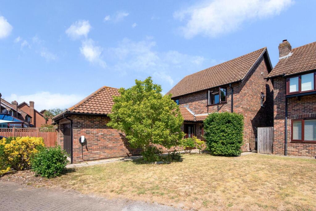 Main image of property: Old Common, Locks Heath