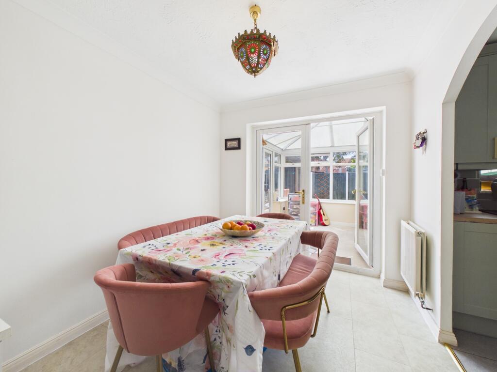 Little Woodbury Drive, Littleover photo 3