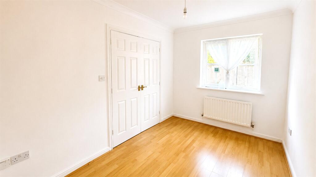House in Ipswich - View 4