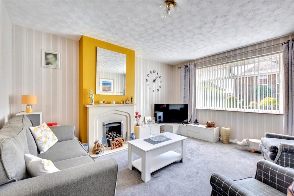 House in Nottingham, Arnold - View 4