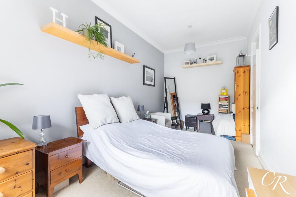 Apartment in Cheltenham, Marle Hill, Pittville - More