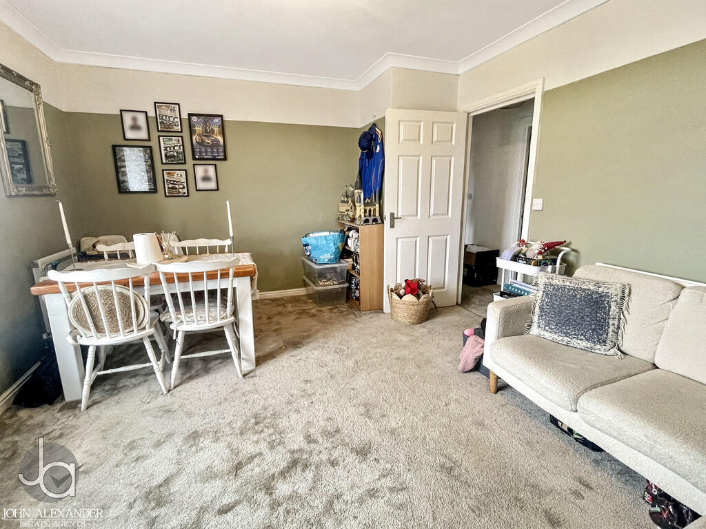Apartment in Colchester, Tiptree - View 4