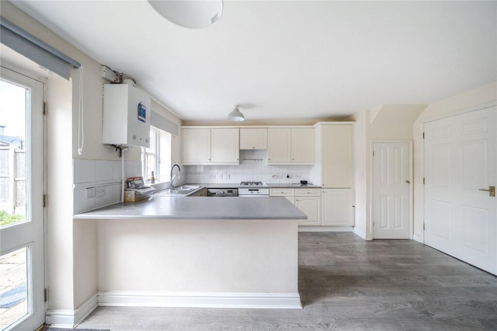 House in Chelmsford - More