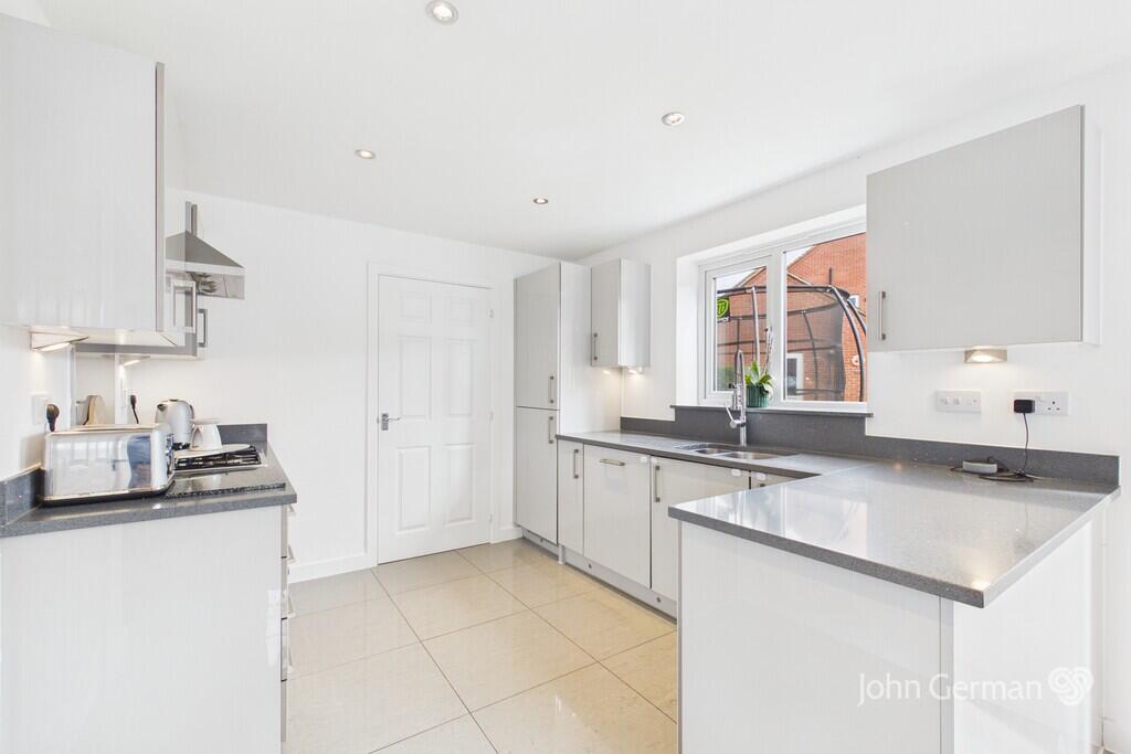 House in South Derbyshire, Overseal - More