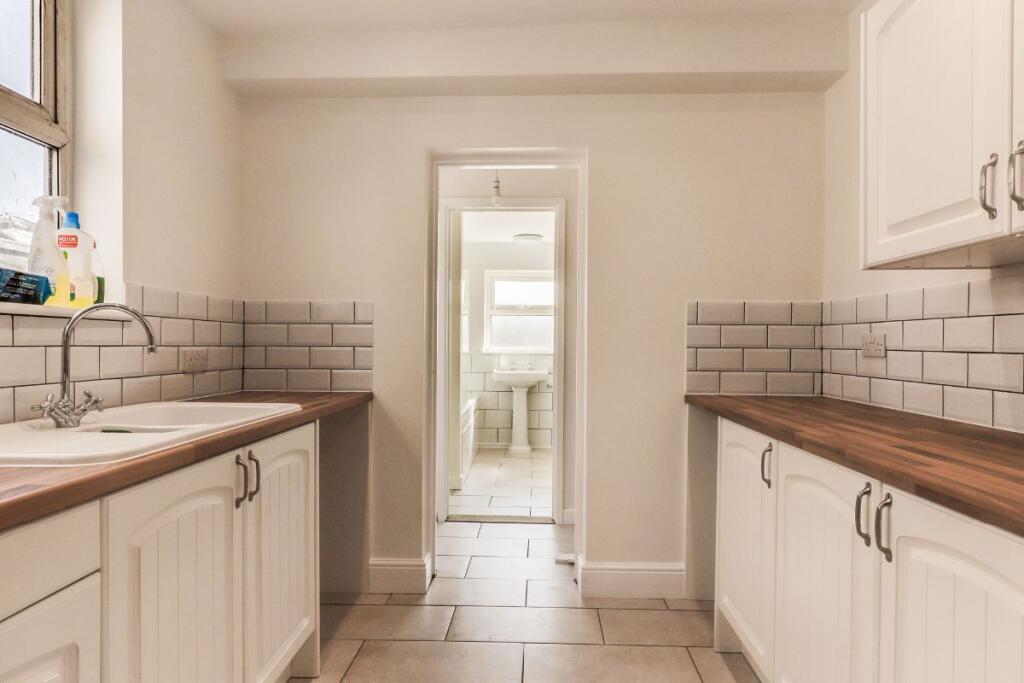 House in Ipswich - View 5