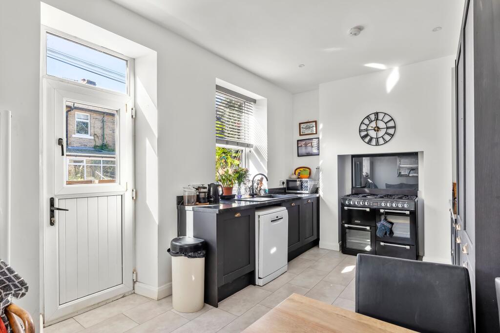 Beanlands Parade, Ilkley, LS29 photo 4