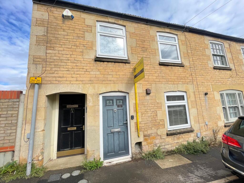 2-bed semi-detached on Belton Street, Stamford, £190,000
