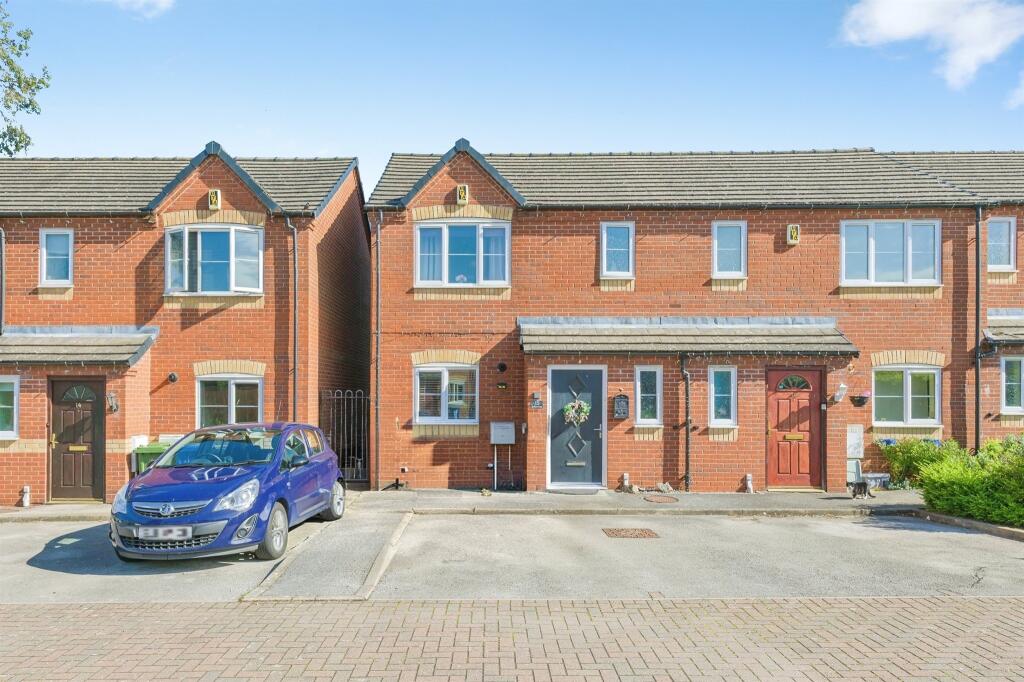 Main image of property: Galliers Close, Wilnecote, TAMWORTH