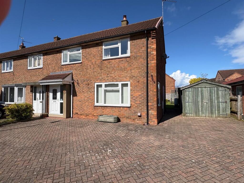 Main image of property: 27 The Fairway, Northallerton