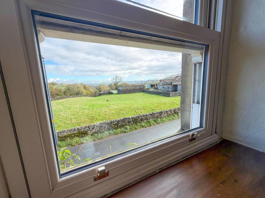 Additional image 13 of Gill Lane, Cowling