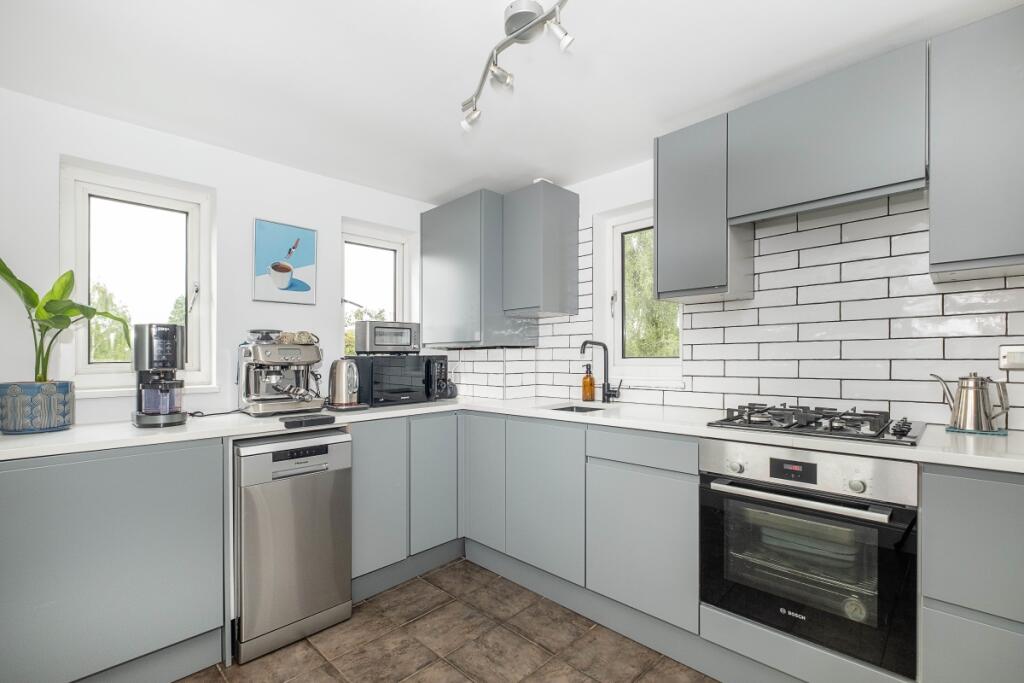 Main image of property: Brathway Road London SW18