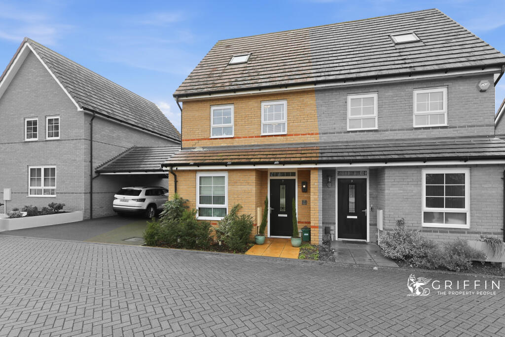 Main image of property: Addington Close, Stanford-Le-Hope, SS17