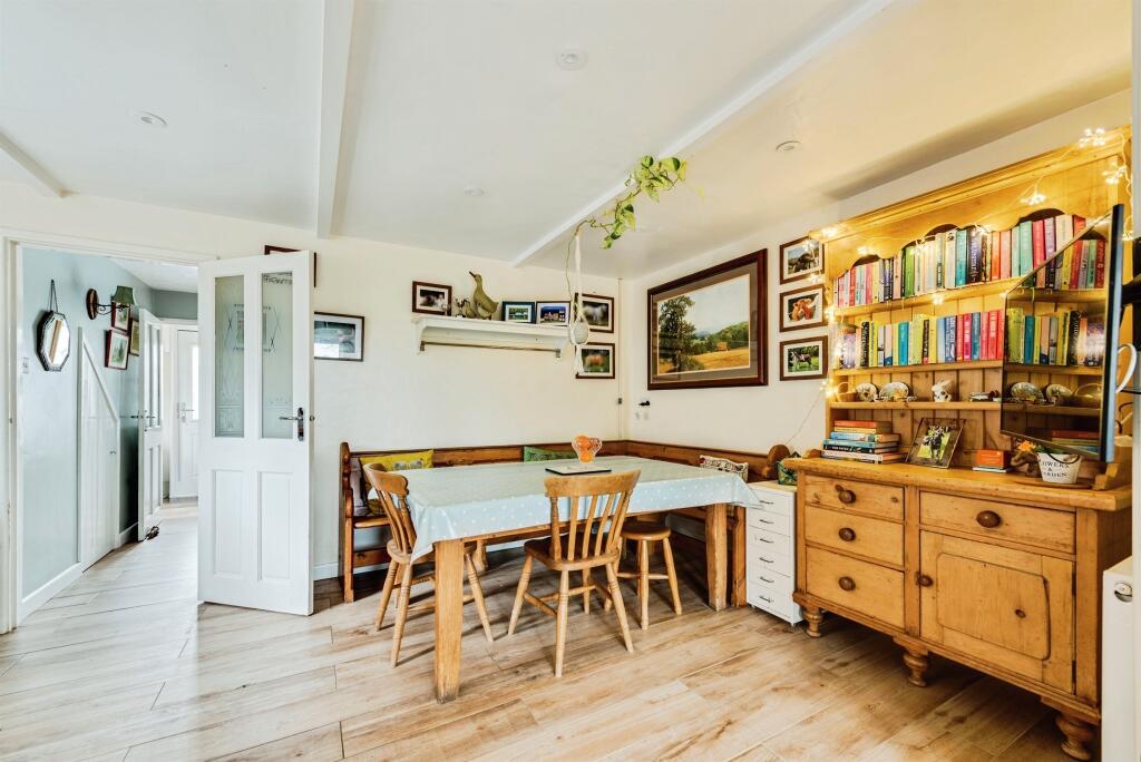 Windmill Road, Towersey, Thame photo 4