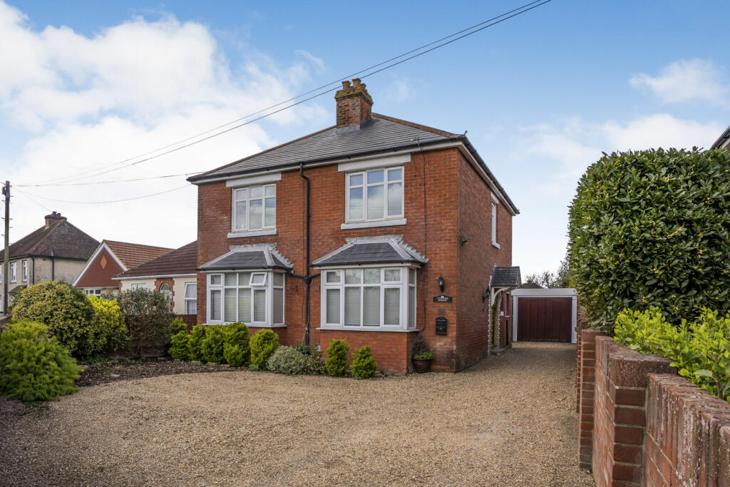 Main image of property: Mays Lane, Fareham, Hampshire, PO14