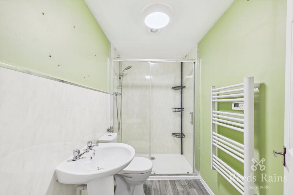 Apartment in Preston - View 4