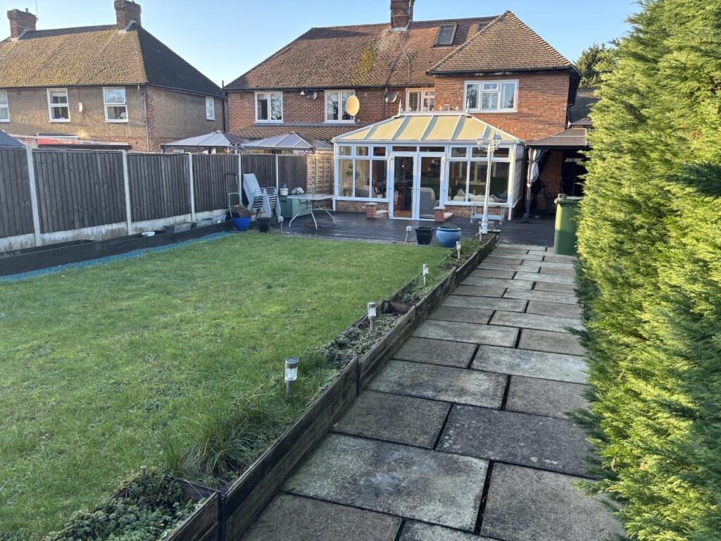 Edulf Road, Borehamwood, WD6 - View 4