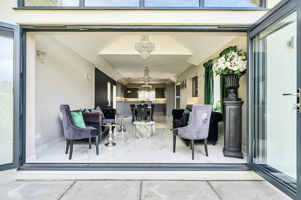 House in Tunbridge Wells, Brenchley - View 4