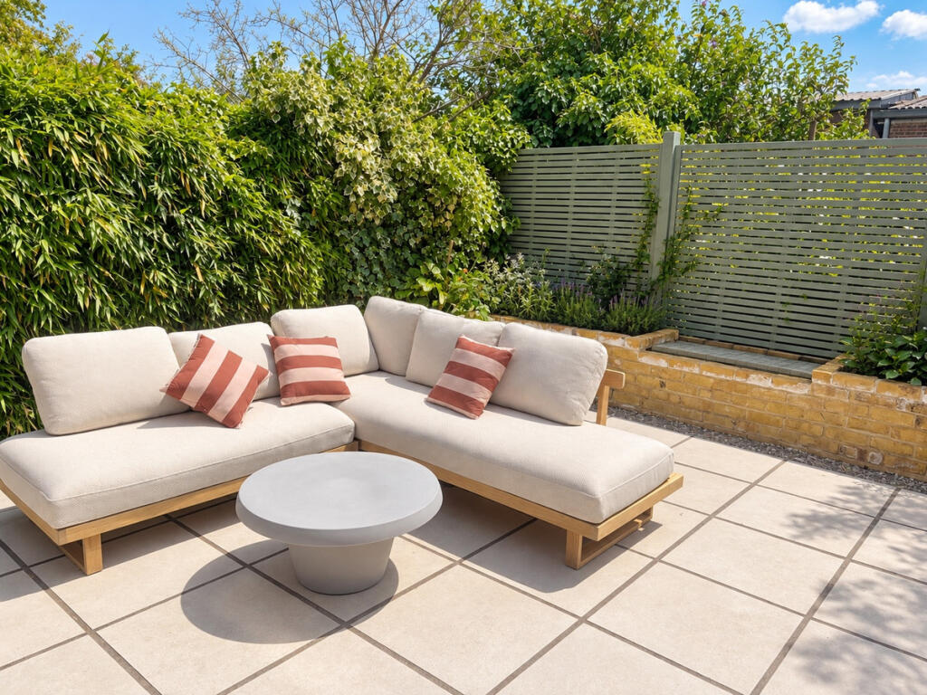 Apartment in London - View 5