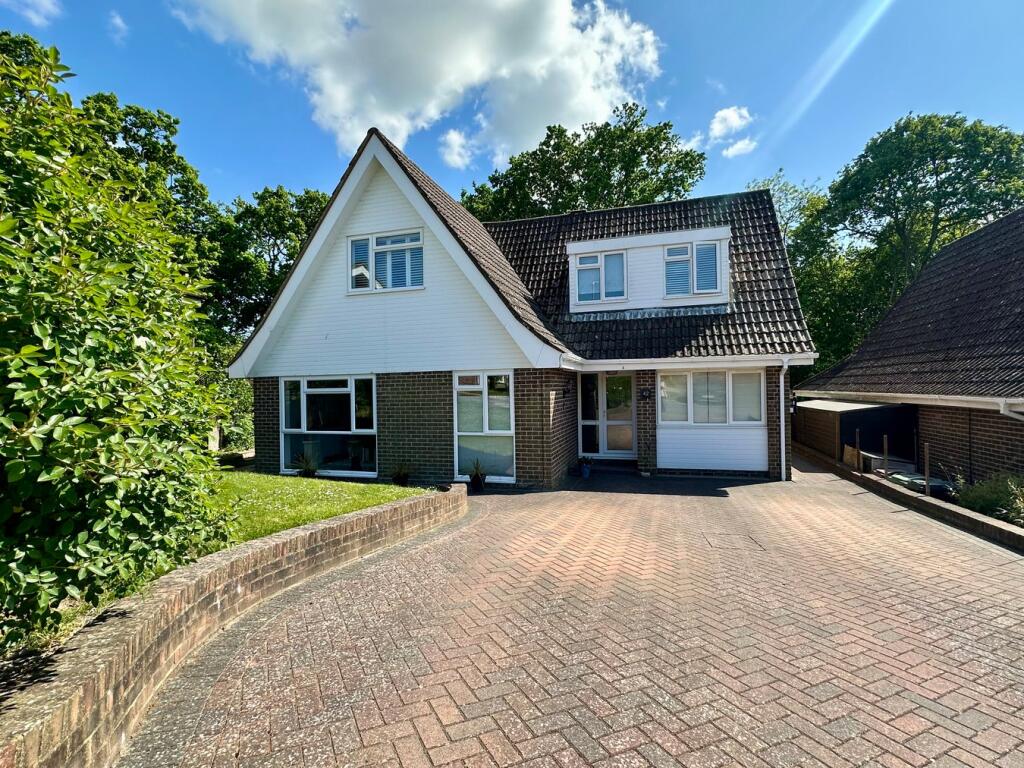 4-bed detached on The Ridings, Bexhill-on-Sea, TN39, £475,000