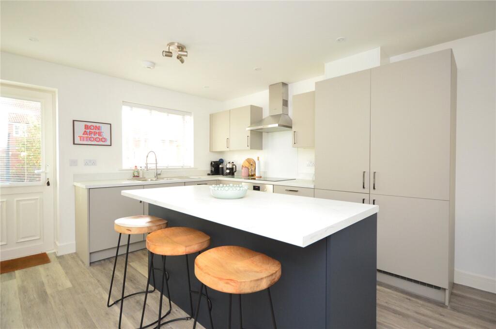 House in Huish Episcopi, Wearne - More