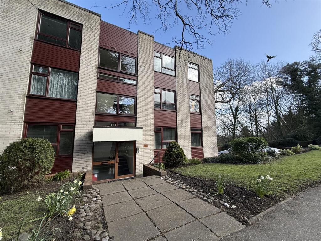 Main image of property: The Mount, Cardiff Road, Llandaff