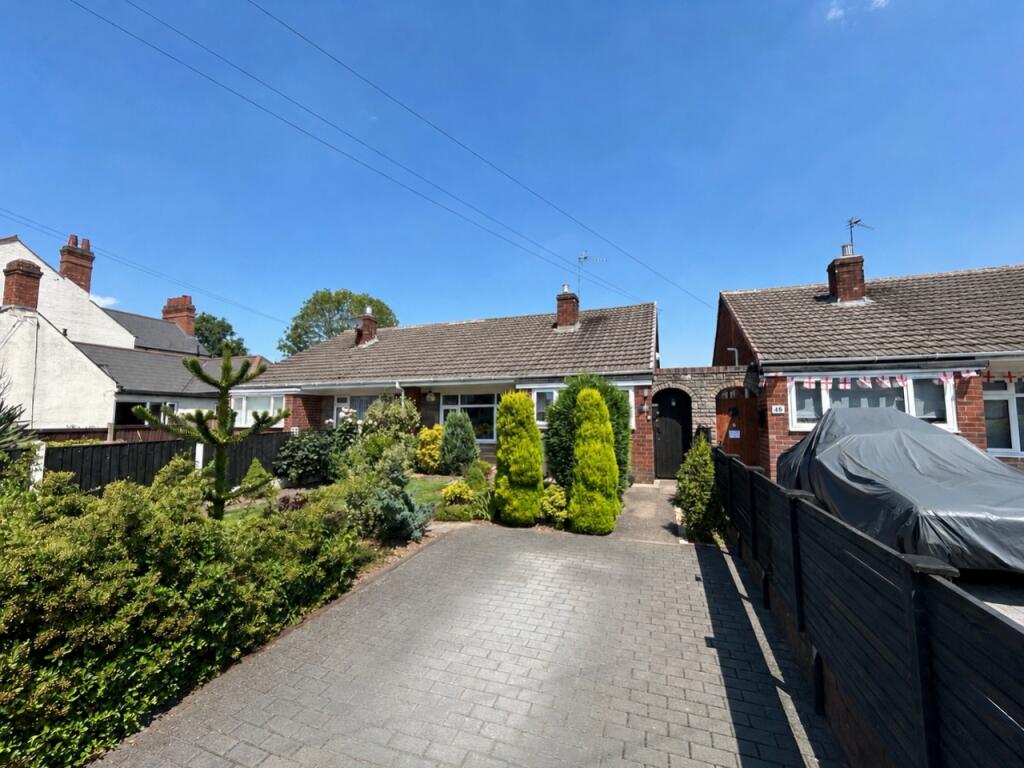 2-bed semi-detached on Wellington Place, Willenhall, West Midlands, WV13, £250,000