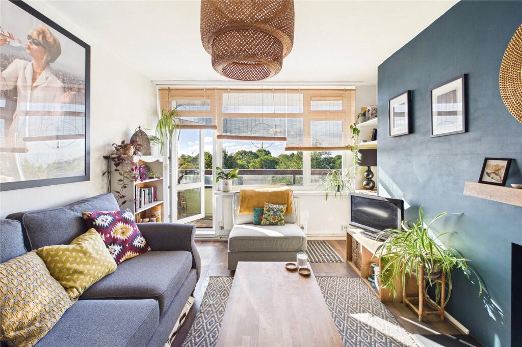 Apartment in London, Aldrington Estate, Furzedown - View 3