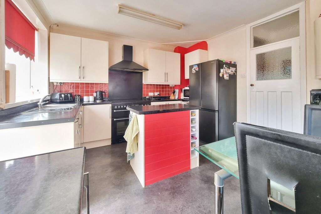 House in Portsmouth - View 5
