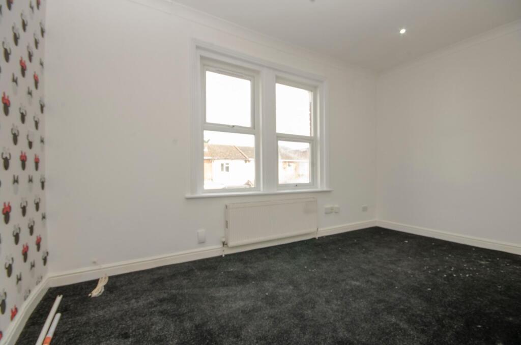Apartment in Southampton - View 5