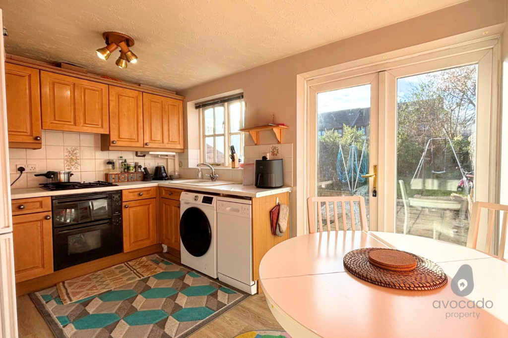 Privet Close, Lower Earley, RG6 4NY photo 3