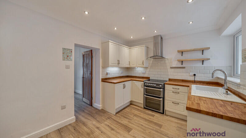 House in Lincoln - View 2