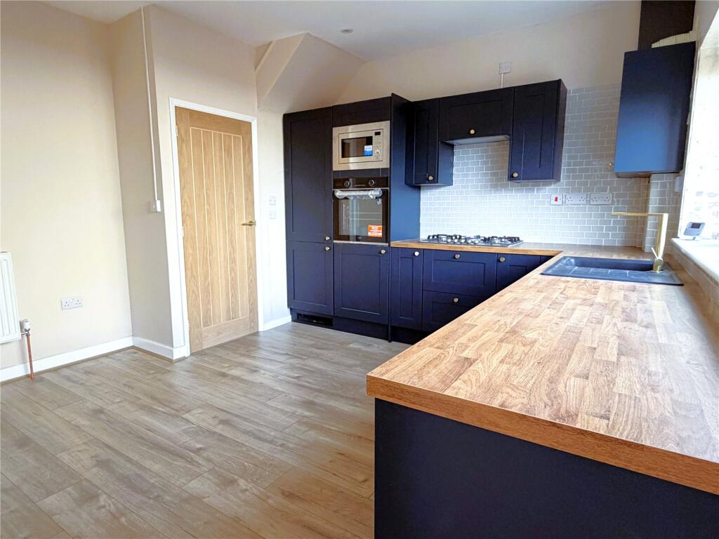 House in Swindon - View 4