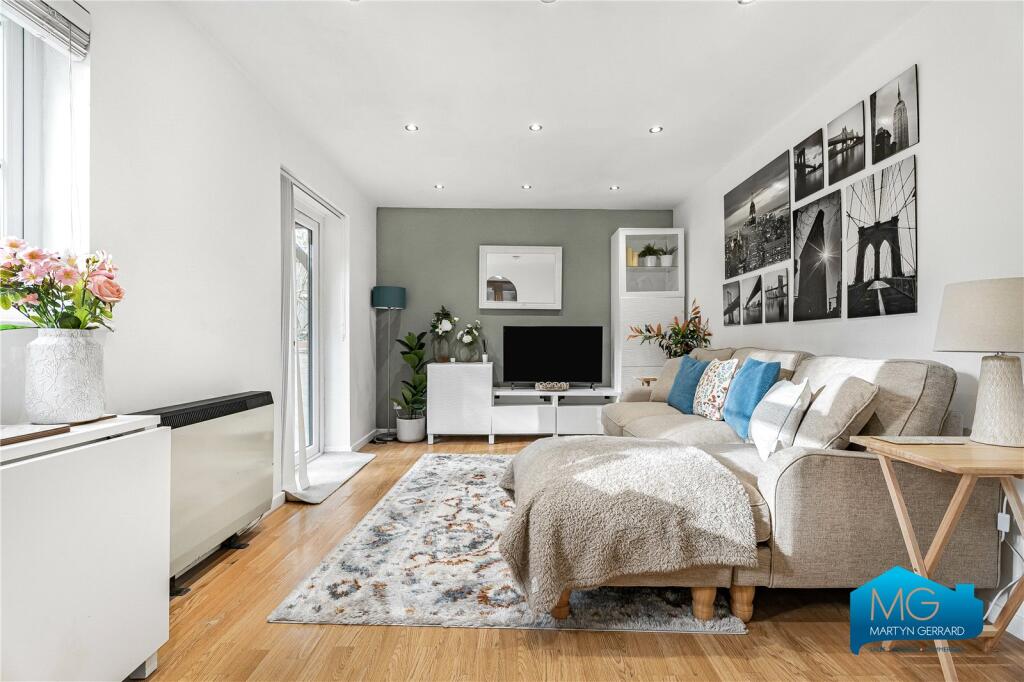 Main image of property: Chiltern Court, 61 Pages Hill, Muswell Hill, N10