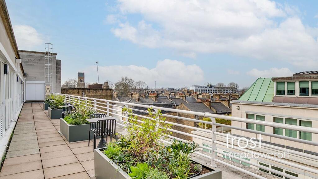 Glen House Hammersmith W6 Office ex t2.jpg