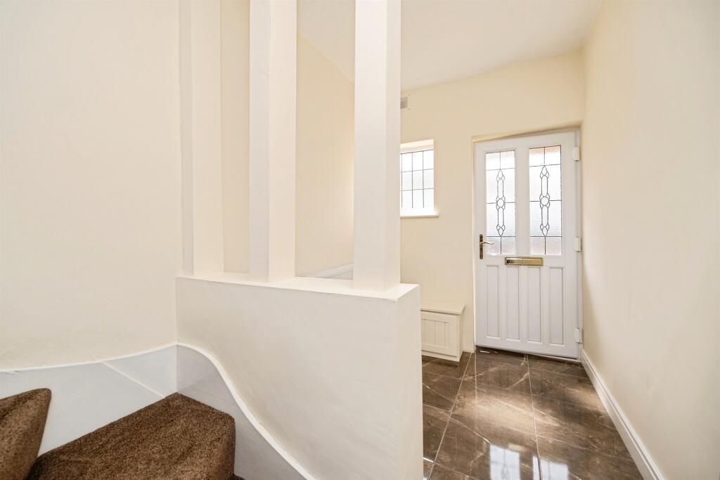 House in Sandwell, West Midlands - View 5