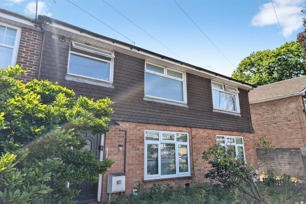 Main image of property: Howards Grove, SO15
