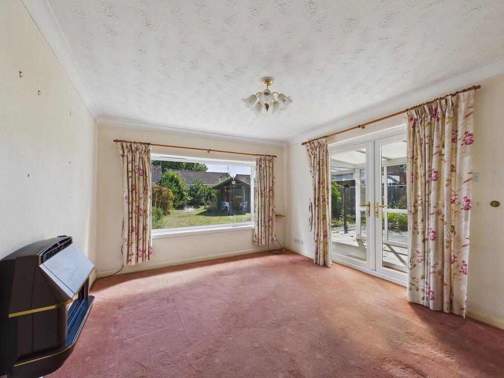 House in Lincoln - View 5