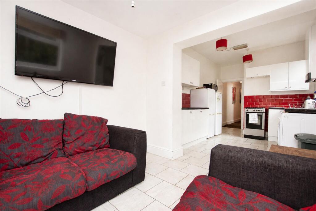 House in Birmingham, Selly Oak - View 2